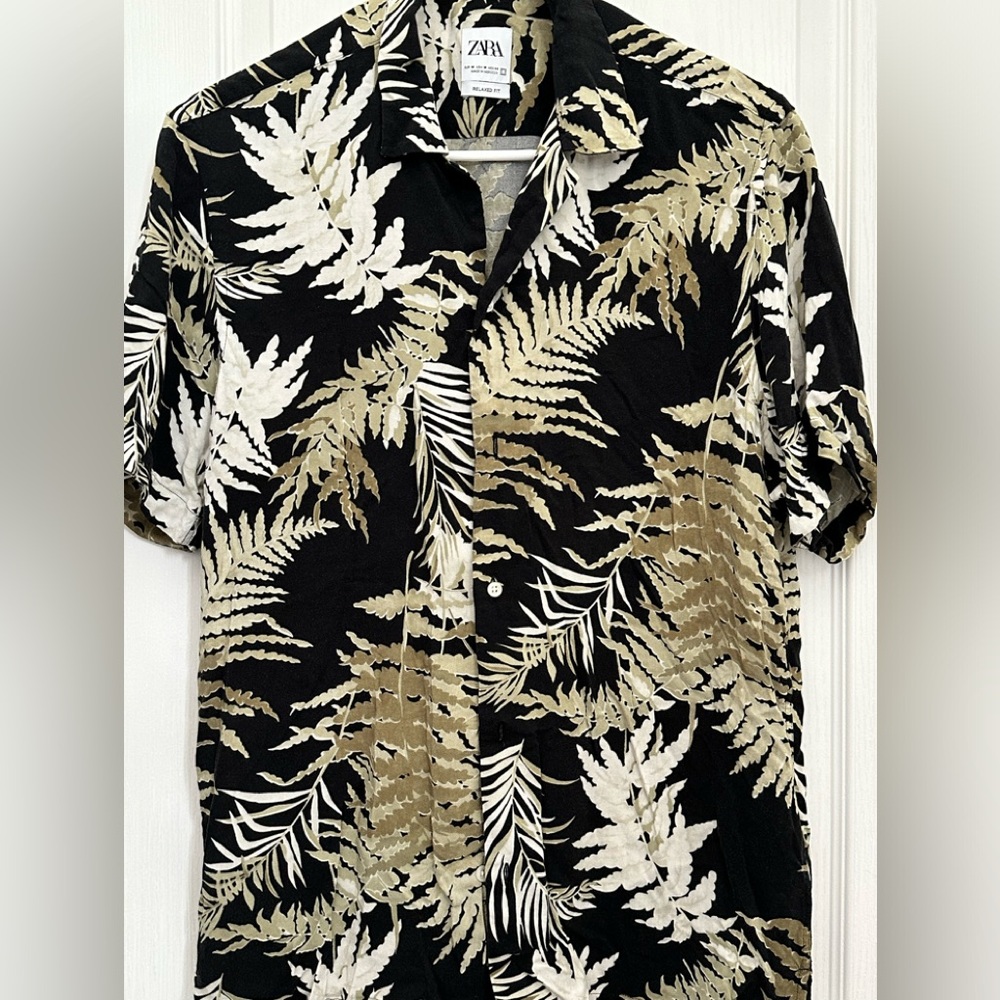 Zara Fauna Nature Print Short Sleeve Button Down Shirt, Relaxed Fit, Medium